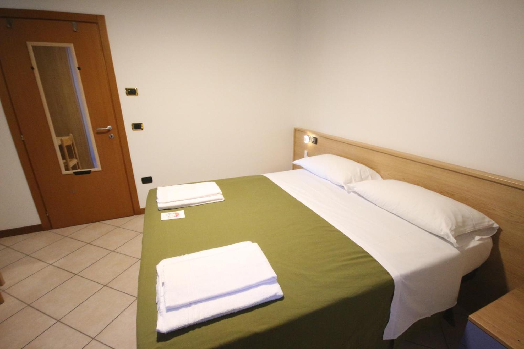 B&B Casa Wanda Since 1999 Riva del Garda Eksteriør bilde