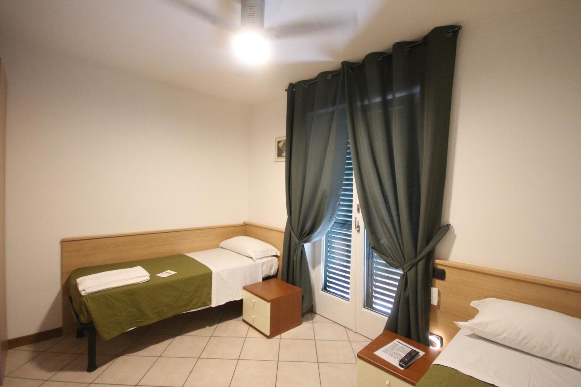 B&B Casa Wanda Since 1999 Riva del Garda Eksteriør bilde