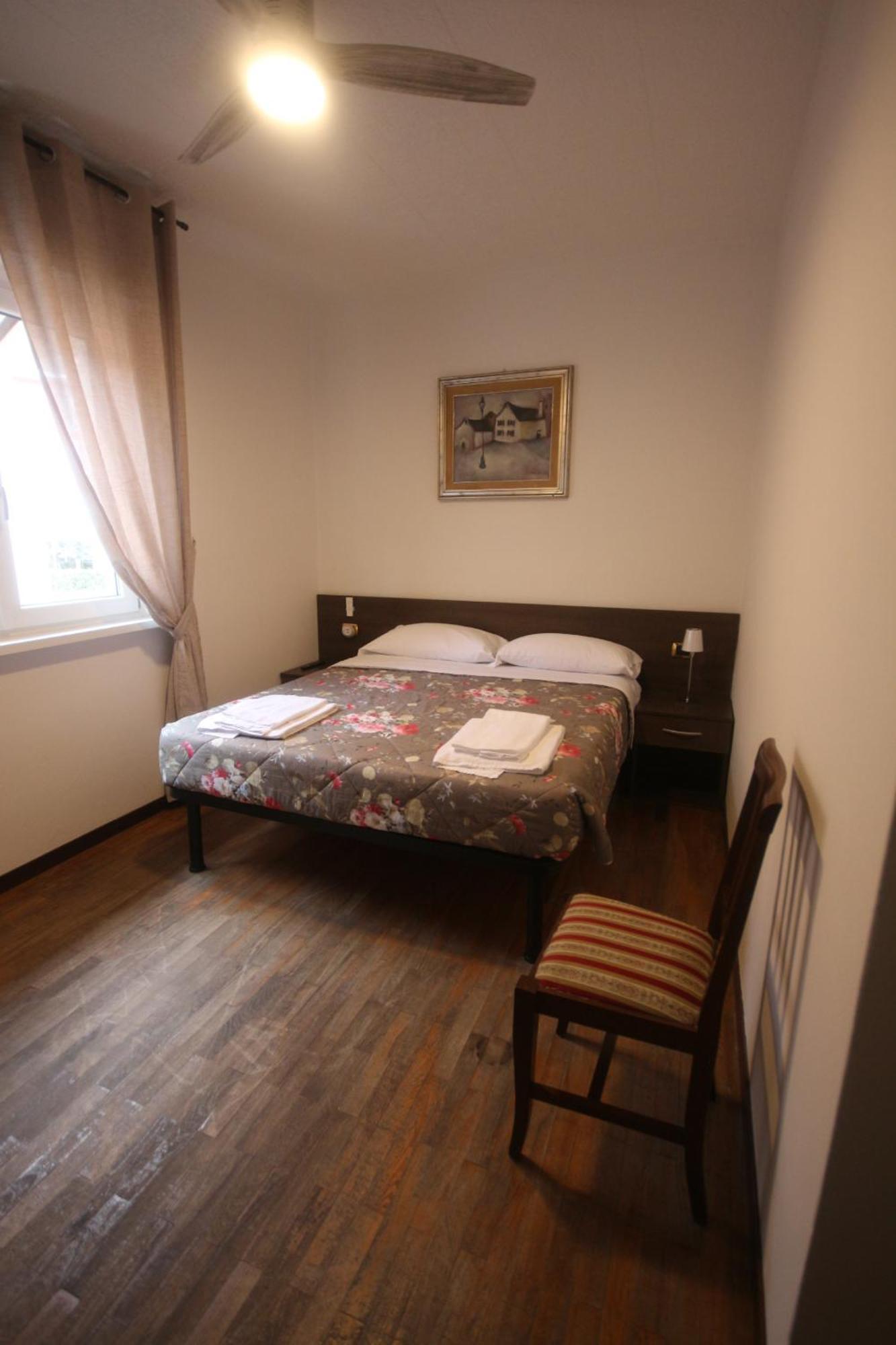 B&B Casa Wanda Since 1999 Riva del Garda Rom bilde